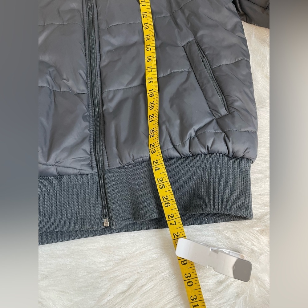Wisconsin Badgers Puffer Jacket Large - Picture 9 of 14